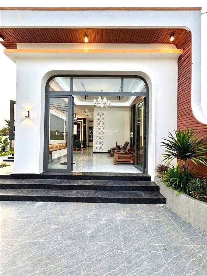 Cần bán gấp nhà vườn nghỉ dưỡng ngay chợ phú lạc cách đường song hành ql50 500m