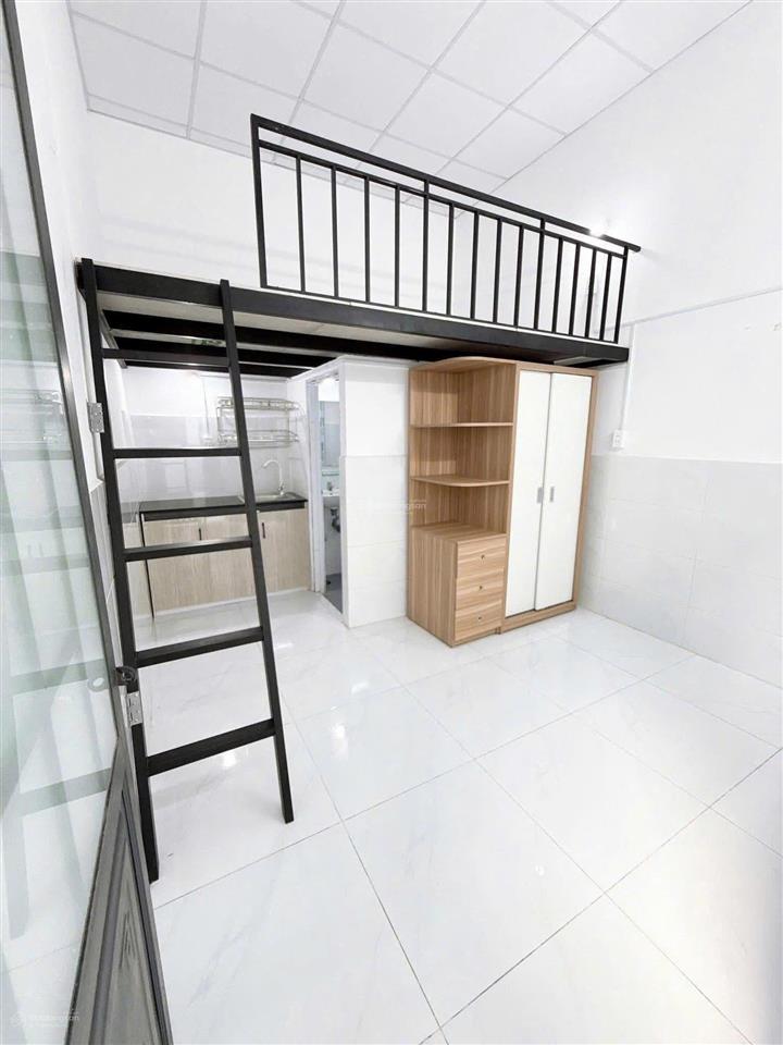 Cần nhượng lại dãy trọ 10 phòng gần ngay khu công nghiệp lê minh xuân  bình chánh