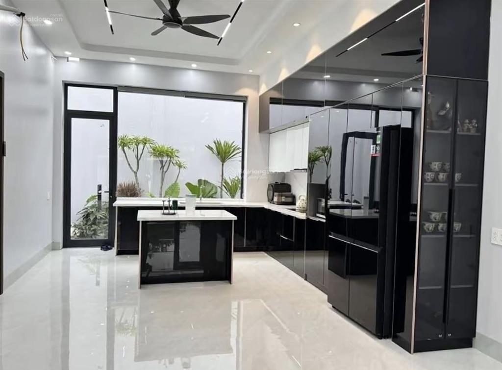 Cô tám chuyển sang mỹ định cư cùng con gái cần bán lại căn nhà ngay kdc phú lợi q8