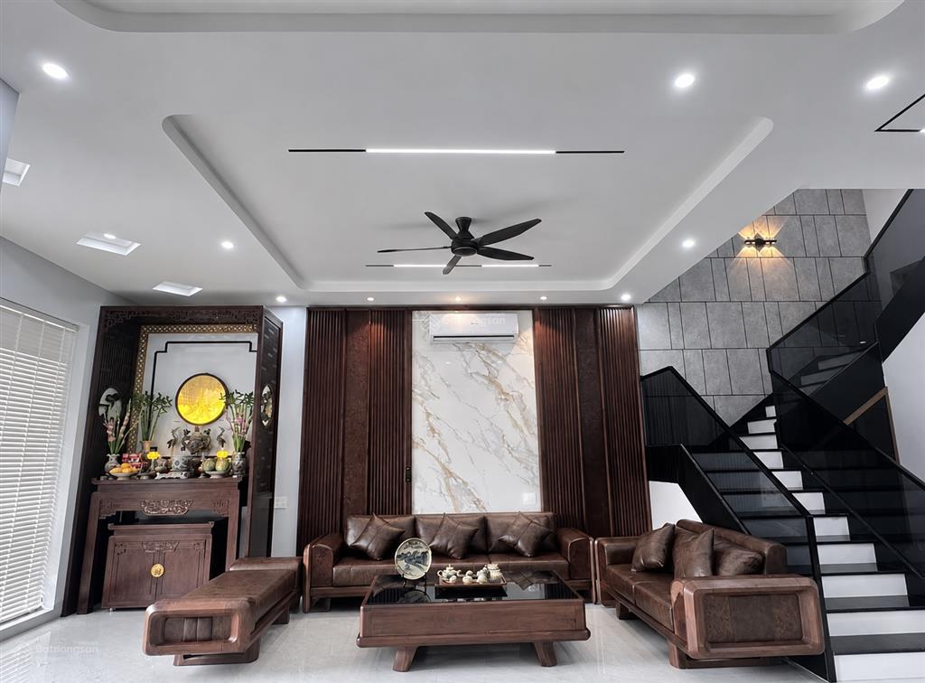 Cô tám chuyển sang mỹ định cư cùng con gái cần bán lại căn nhà ngay kdc phú lợi q8