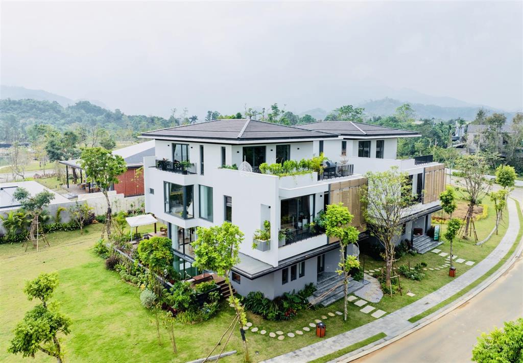 Bán chuyển nhượng căn biệt thự song lập tropical garden diện tích 239m2 | giá chỉ 8x tr/m2
