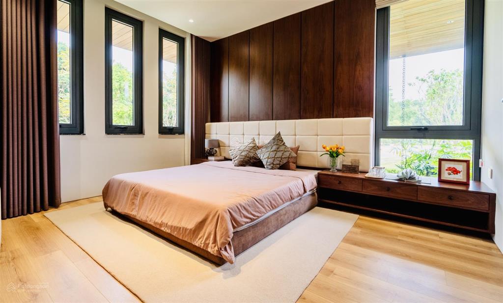 Bán chuyển nhượng căn biệt thự song lập tropical garden diện tích 239m2 | giá chỉ 8x tr/m2