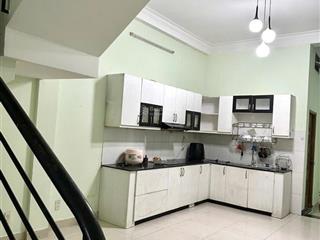 Nhà 4 tầng 95m2 có sân đỗ ô tô, gần đhvh đỗ xuân hợp phước long b.