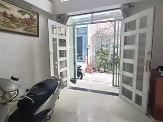 Nhà 3 tầng, căn góc 2 mặt tiền đường 898 phú hữu, chỉ 4.99 tỷ.