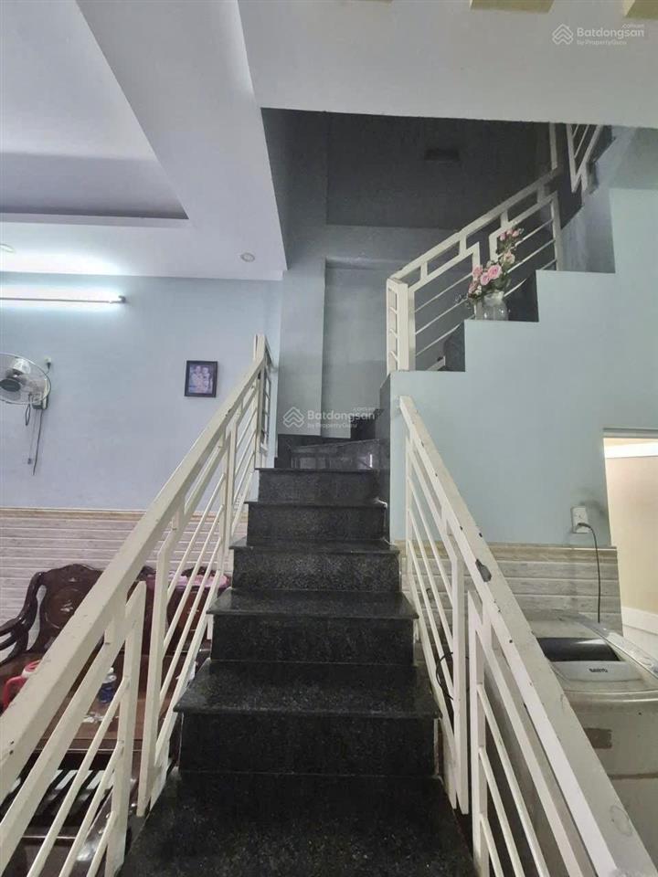 Bán nhà 2 tầng đường thủy lợi pla, 5,1 tỷ, 52m2, 2pn + 2wc, giá chỉ 5.1 tỷ còn thương lượng!