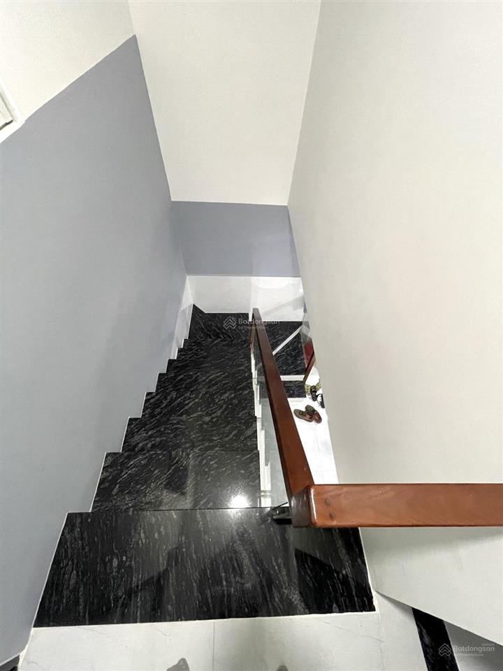 Bán nhà 2 tầng, 60m2 tại đường số 6, hiệp bình phước, thủ đức chỉ với 5,1 tỷ