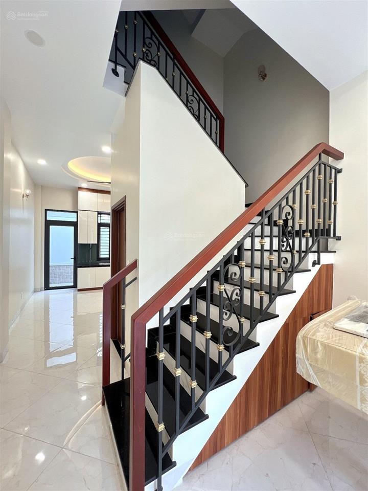 Bán nhà 67m2 x 4 tầng mới 100%, hxh 7m, gần phạm văn đồng, trường th đào sơn tây.