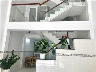 Bán nhà 3 tầng,hxh 7m, khu phân lô, tại đường 22, 50,2m2, 6,49 tỷ vnd, 2pn, 3wc.