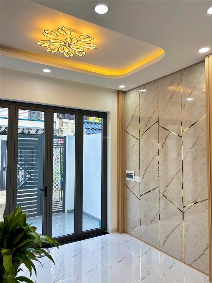 Nhà 4 tầng mới 100%, gần chợ long trường, khu phân lô, hẻm 6m.