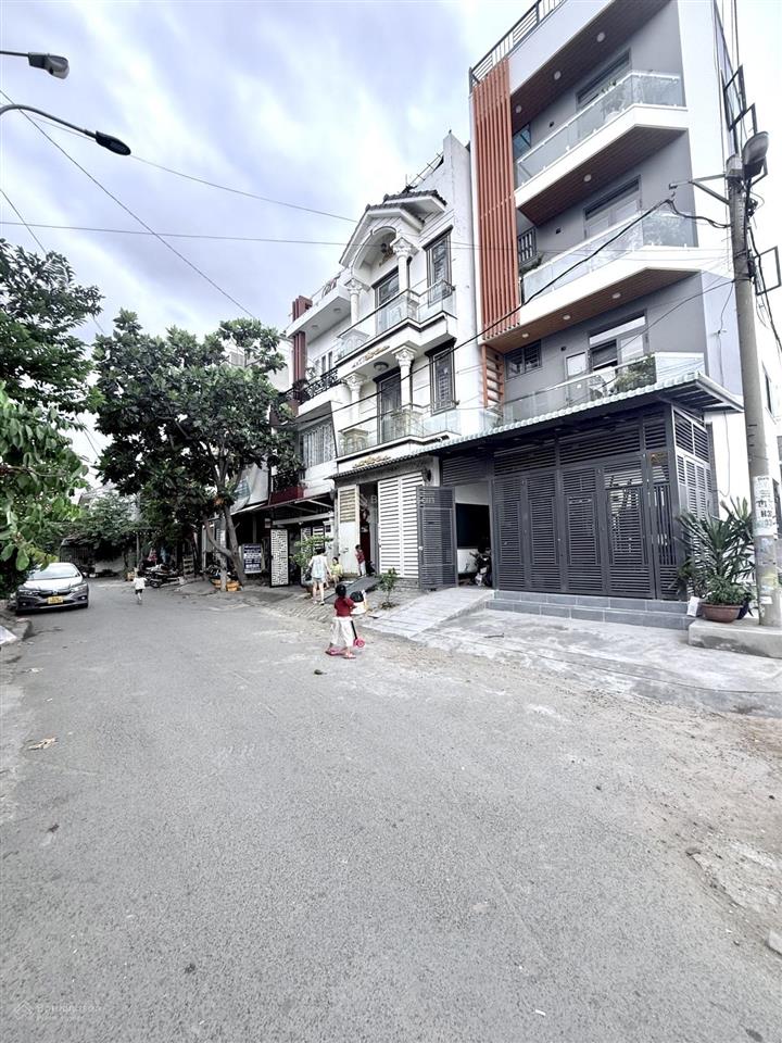 Nhà 4 tầng mới tinh, 4pn, đường trước nhà 9m thông, tam bình thủ đức.