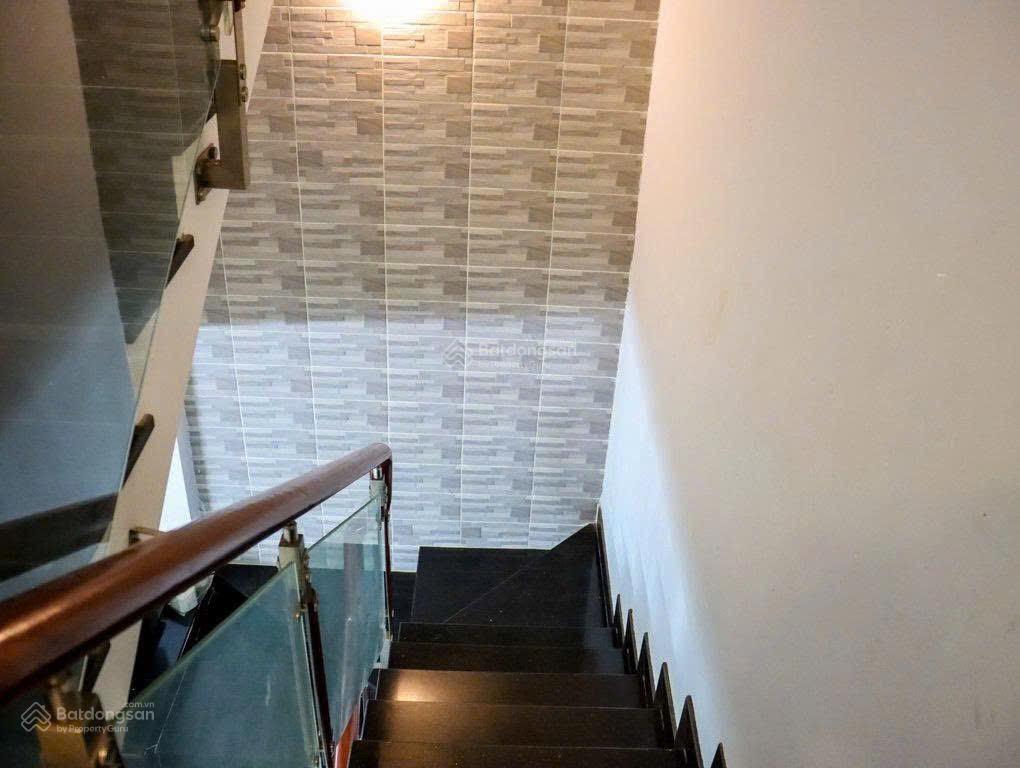 Nhà 5 tầng, hẻm xe hơi, đường 38 hiệp bình chánh.