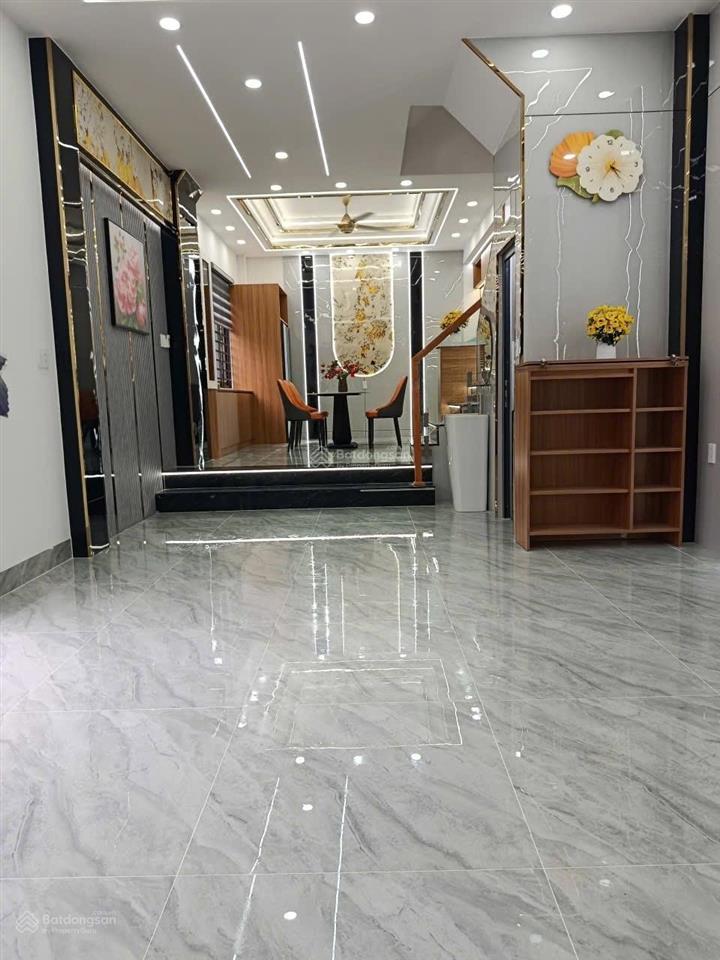 Bán nhà 4 tầng mới tinh, tặng full nội thất, hẻm xe hơi, khu phân lô, tam bình thủ đức.