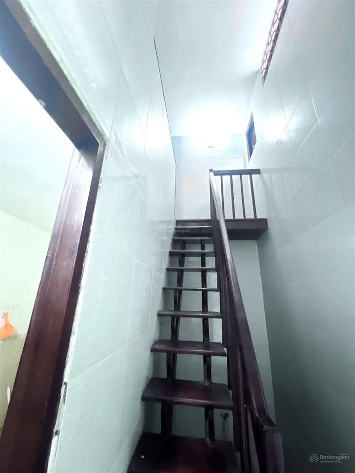 Nhà 2 tầng, 87m2, ngang 7.4m, hẻm xe hơi sát đh ngân hàng hoàng diệu 2 thủ đức.