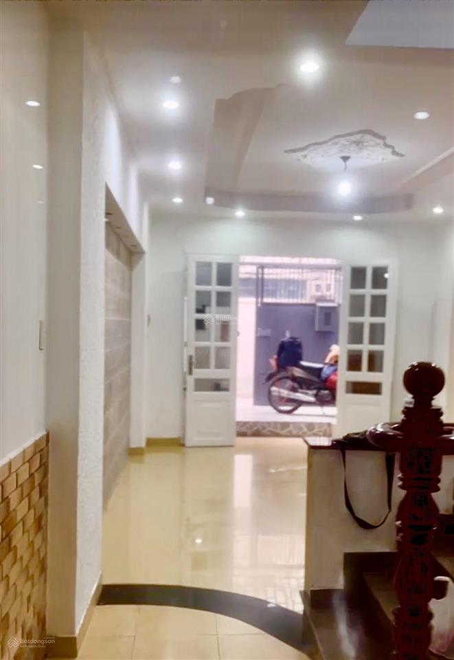 Nhà 3 tầng, khu vip trần não, sổ nở hậu nhẹ hoàn công đầy đủ, kqh, klg