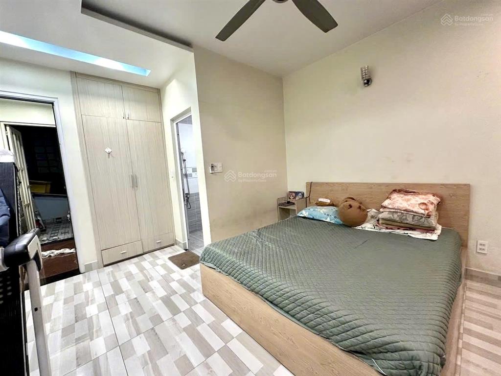 Nhà 3 tầng kdc hồng long hiệp bình phước, khu phân lô hẻm nhựa 7m, sổ hoàn công đủ
