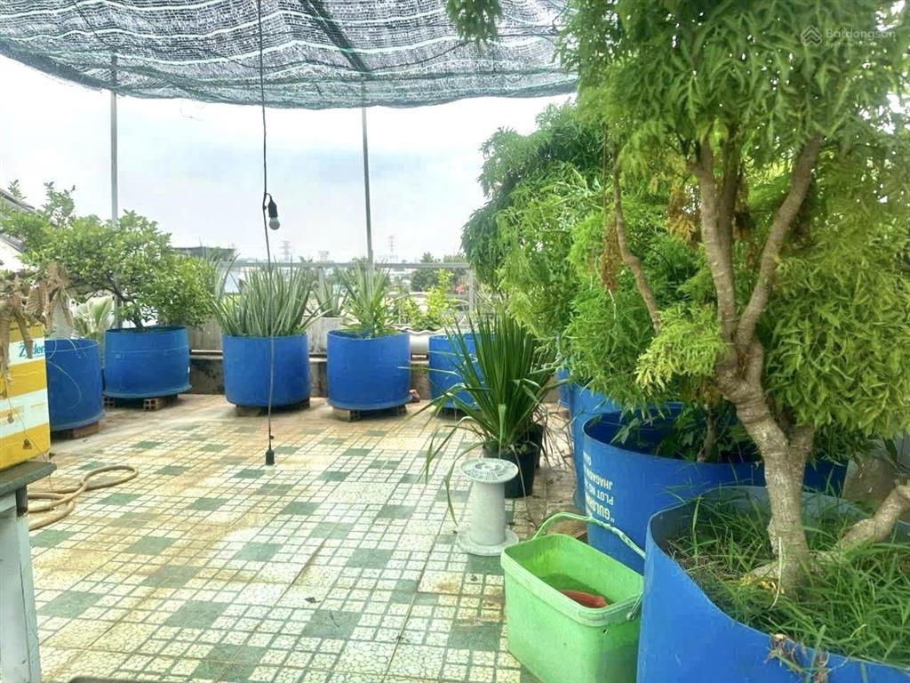 Nhà 3 tầng kdc hồng long hiệp bình phước, khu phân lô hẻm nhựa 7m, sổ hoàn công đủ