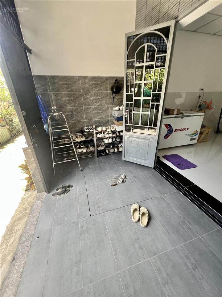 Bán nhà 49m2, hiệp bình chánh, sổ hồng riêng, không quy hoạch.