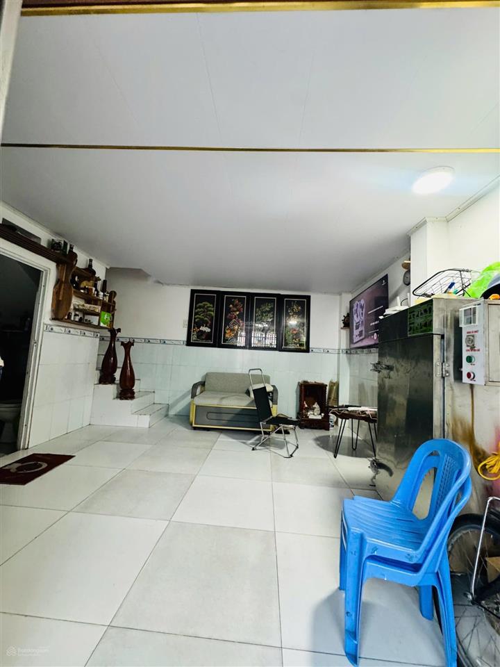 Chỉ 3,6 tỷ, bán nhà 3 tầng hẻm xe hơi đường 185 phước long b thủ đức.