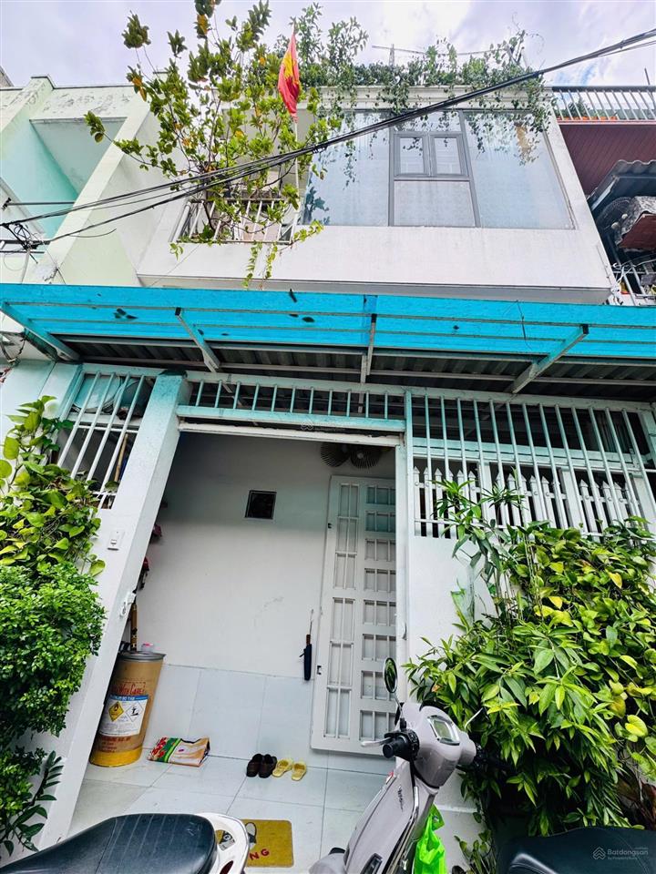 Chỉ 3,6 tỷ, bán nhà 3 tầng hẻm xe hơi đường 185 phước long b thủ đức.