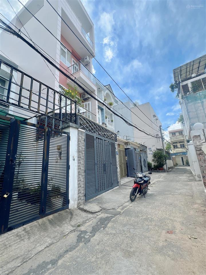 Bán nhà cấp 4 có 3 phòng trọ, hẻm xe tải ngay công viên làng hoa gò vấp, 72.2m², full thổ cư.
