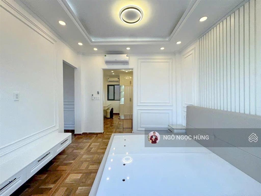 Nhà đẹp hẻm 1027 huỳnh tấn phát q7 8x12m, trệt 3 lầu giá 8.8 tỷ