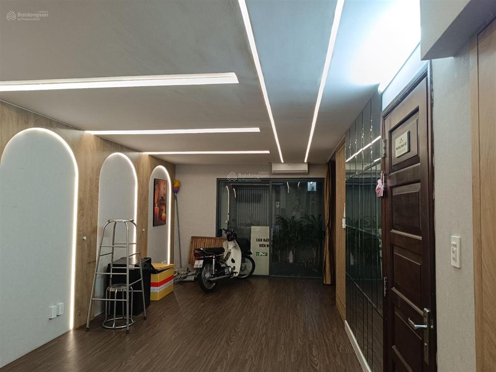 Mặt tiền kinh doanh đường phan huy thực 5 tầng thang máy thiết kế hiện đại mặt tiền đẹp vỉa hè rộng