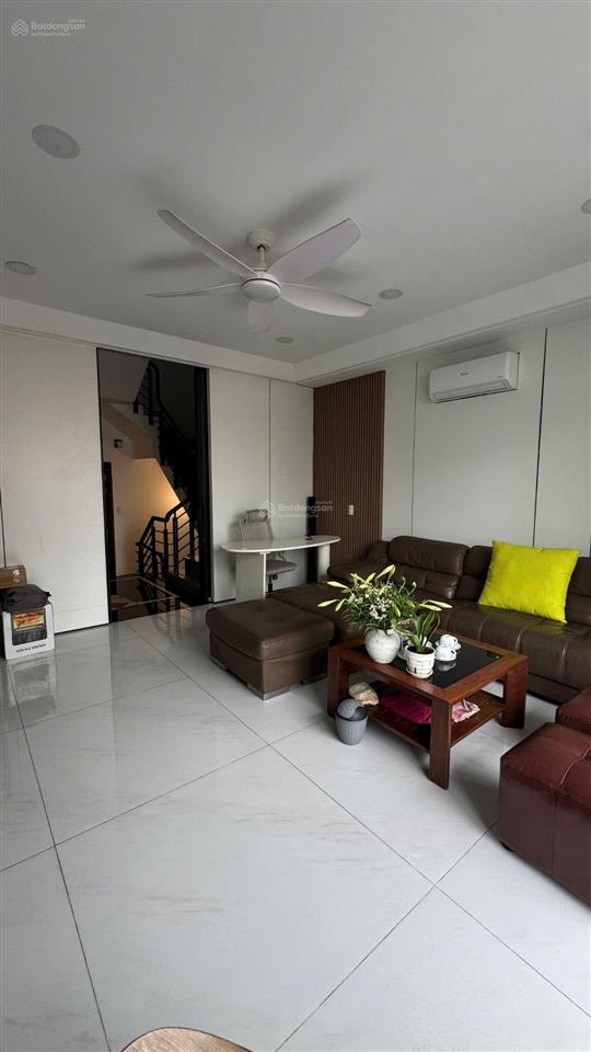 Mặt tiền kinh doanh đường phan huy thực 5 tầng thang máy thiết kế hiện đại mặt tiền đẹp vỉa hè rộng