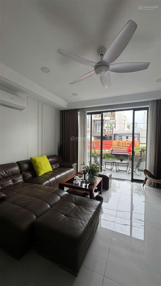 Mặt tiền kinh doanh đường phan huy thực 5 tầng thang máy thiết kế hiện đại mặt tiền đẹp vỉa hè rộng