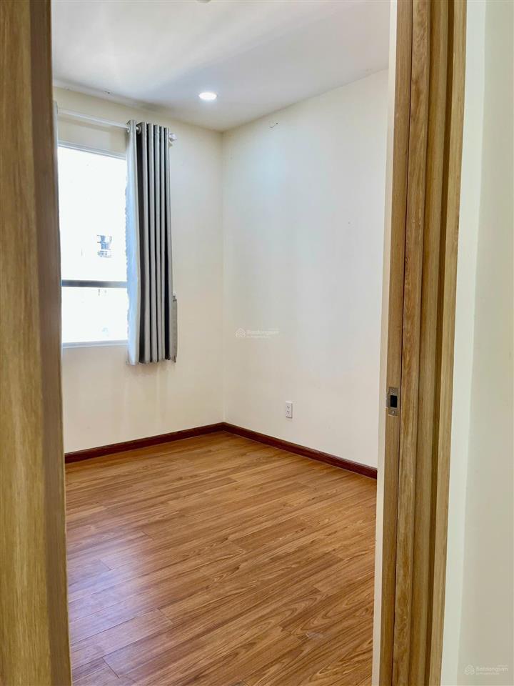 Chủ ngộp bank cần nhượng lại căn 62m2 2pn 2wc giá 2,1 tỷ anh chị quan tâm  0328 747 *** xem nhà