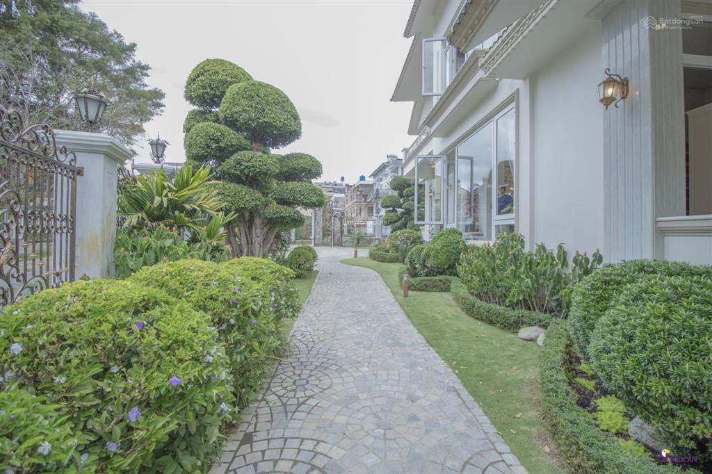 Bán villa sân vườn cao cấp ngay trung tâm đường đinh tiên hoàng phường xuân hương  đà lạt