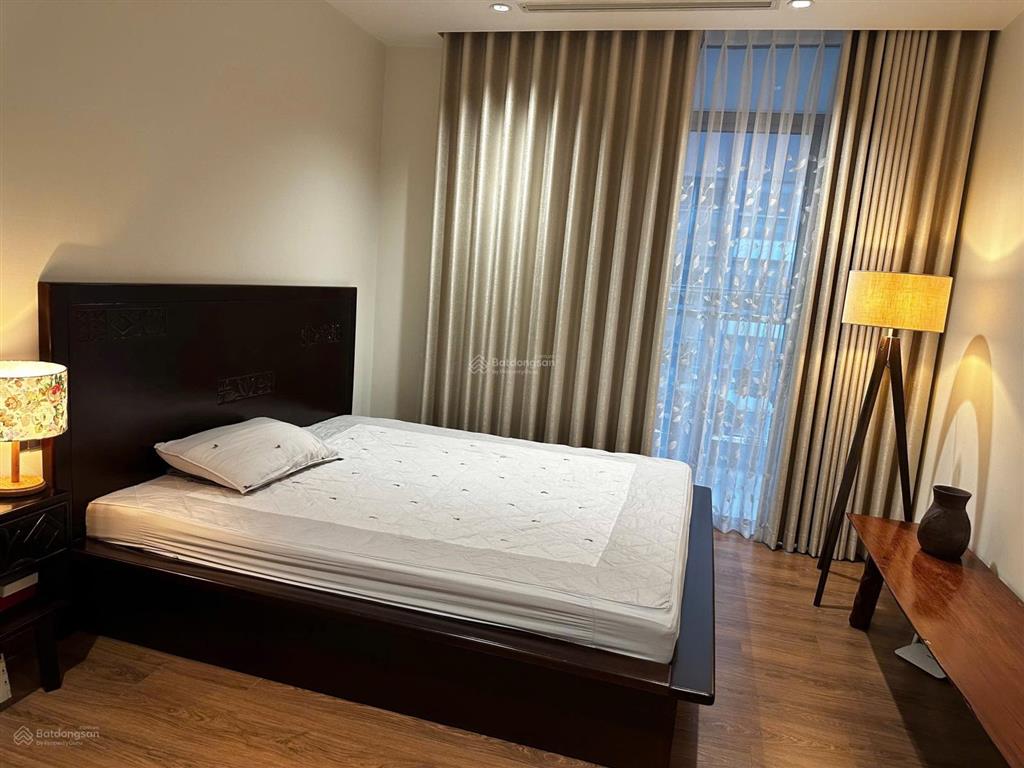 Chủ cần tiền bán gấp 3pn giá tốt nhất tại vinhome central park bình thạnh.  0797 732 *** em thoa