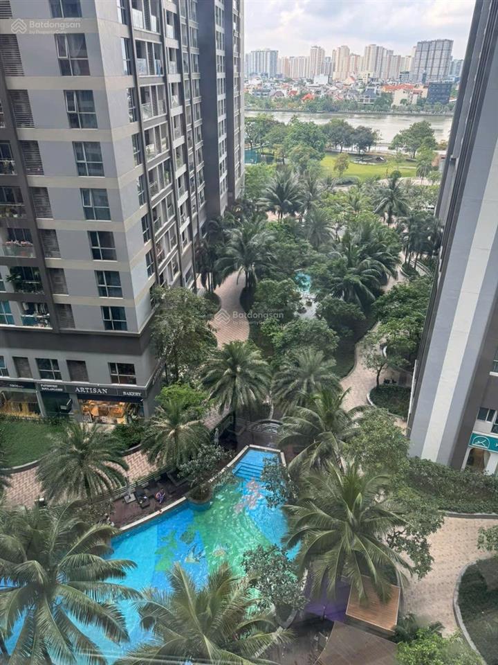 Giảm sâu 3pn view sông, sổ hồ lâu dài, vinhomes central park, view cực chill.  0797 732 ***