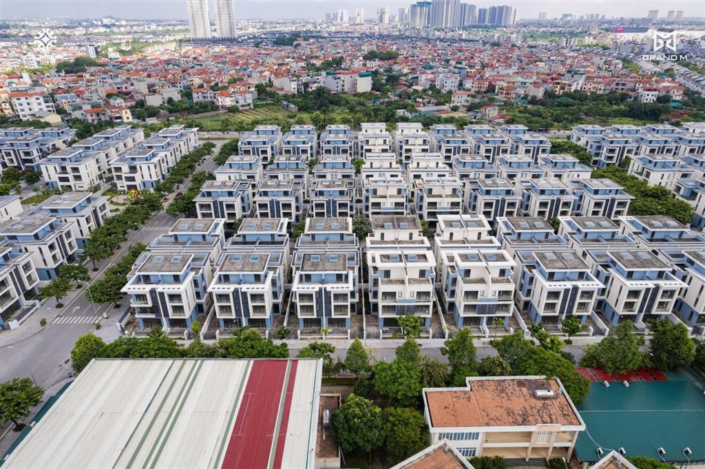 Cần bán rất gấp biệt thự an quý villa, dương nội, căn 198m2, sát vườn hoa  công viên