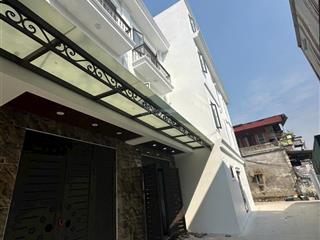 Chính chủ bán nhà 4tx45m2 sân riêng để xe chỉ cách vành đai 4 và kdt đô nghĩa 5p di chuyển xe máy