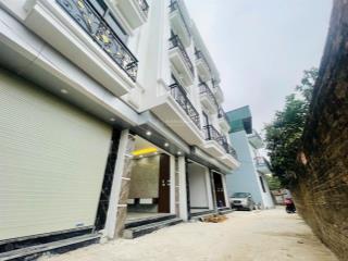 Bán nr 4 tầng 42m2 có 4pn thờ sân phơi rộng. ngõ nông  thoáng oto đỗ gần  đủ tiện ích