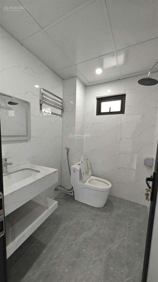 Nhà riêng 3 tầng x 35m2 có 3 pn rộng chỉ 10p di chuyển bến xe yên nghĩa full tiện ích bán kính 500m