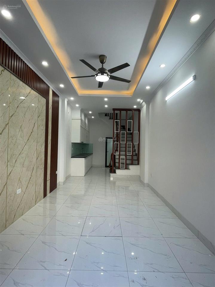 Nhà 5 tầng 35m đường 4,5m ngay đấu già đồng tía 300m ra ql6 đón đầu ga tàu điện hà đông  xuân mai