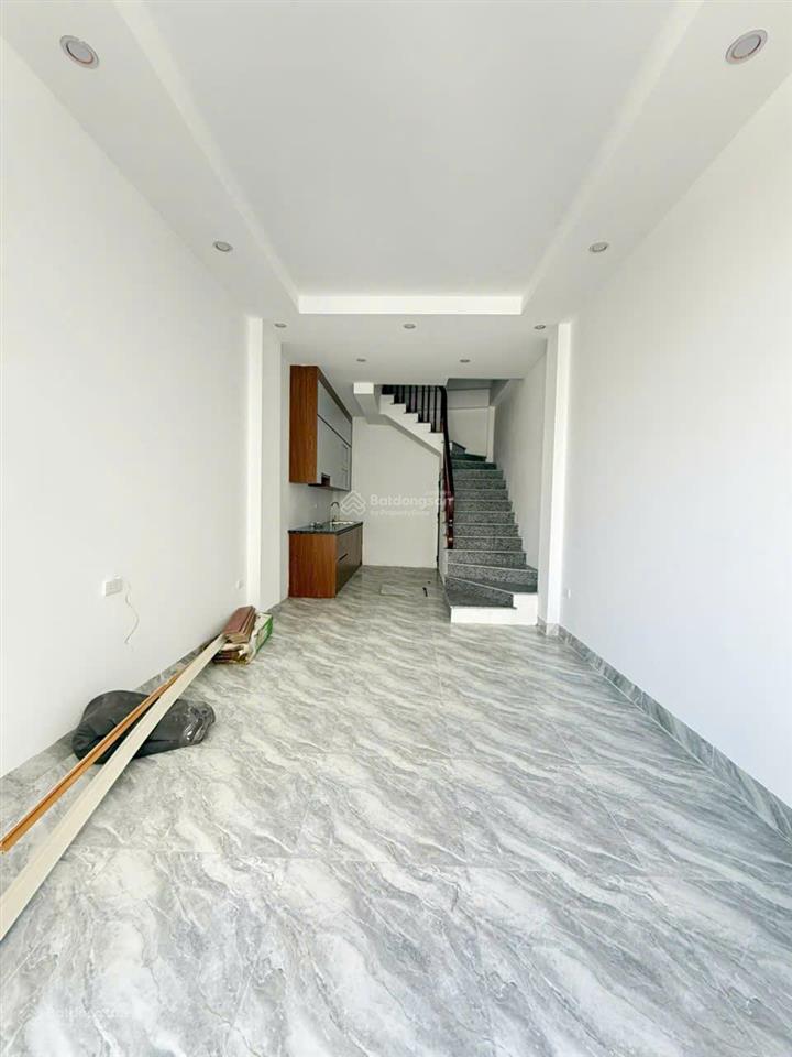 Nhà riêng 4 tầng 32m2 oto đỗ cửa 5p di chuyển ra cầu mai lĩnh  ql6 giá chỉ 2,55 tỷ l/h 0328 107 ***