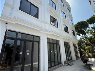 Nhà riêng 4 tầng 30m2 chỉ 3km di chuyển ra khu đô thị đô nghĩa  full tiện ích chợ  trường  bus