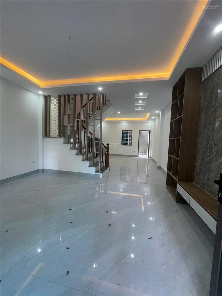 Giảm sốc 1,3 tỷ chỉ còn 3,7 tỷ nhà đơn lập 4 tầng 80m2  oto đỗ cách 50m  2,5km ra kđt đô nghĩa