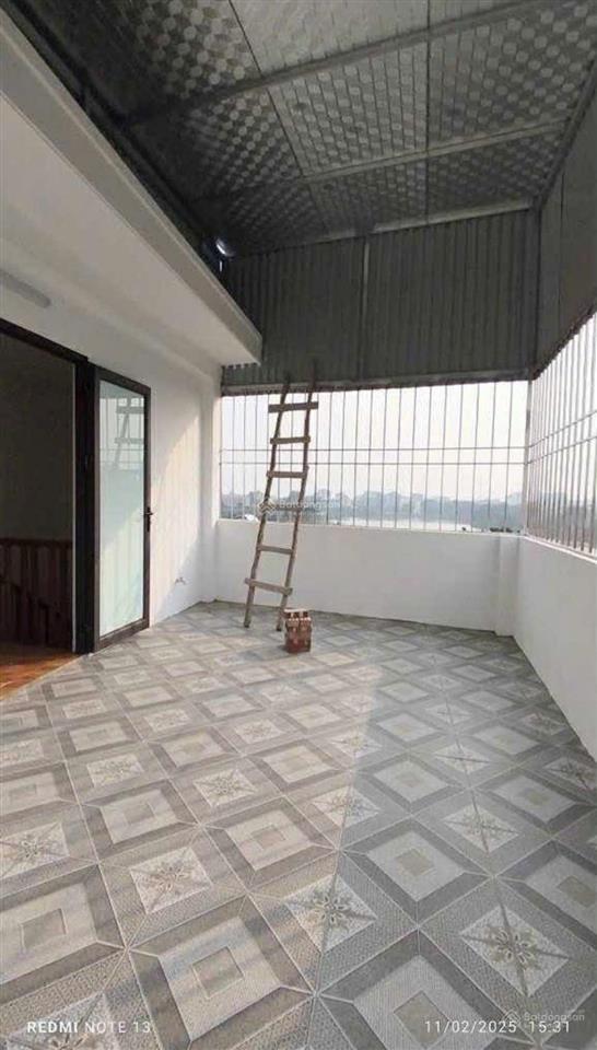 Nhà mới 5 tầng x 33m2 đường 4m chỉ 4km ra bến xe yên nghĩa  ga tàu điện metro  0328 107 ***