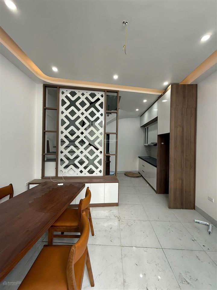 Bán nhà riêng trung tâm phường chương mỹ 2,5 tỷ, 32 m2, 3pn, 3wc chợ  trường học bán kính 500m