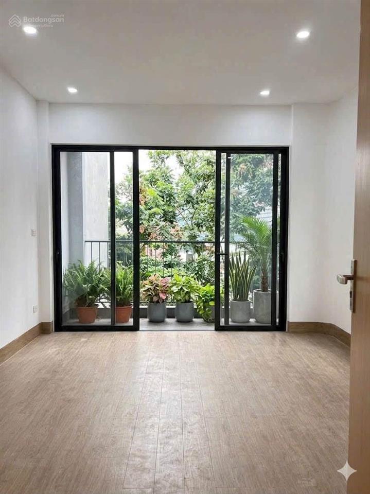 Bán nhà riêng tại đông la, 3,8 tỷ, 32 m2, 3pn + 3wc + 4 tầng trong đê không quy hoạch
