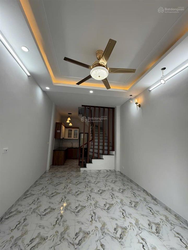 Bán nr tổ 8 yên nghĩa 33m2  3pn  sân riêng để xe  20m ra đường oto  700m ra kđt đô nghĩa