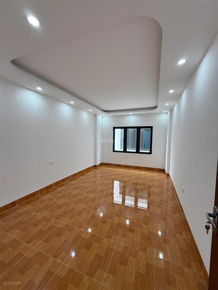 Bán nhà riêng tại phụng châu, 2,35 tỷ, 32 m2, 3pn, 3wc, 4 tầng, pháp lý đầy đủ, mặt tiền 3.5m