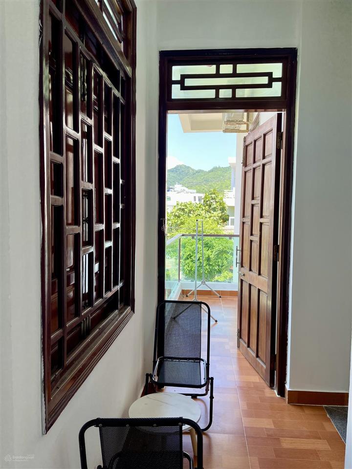 Cho thuê căn hộ 1pn, 1wc, 55m2 chỉ với 11 triệu tại thân nhân trung, nha trang.