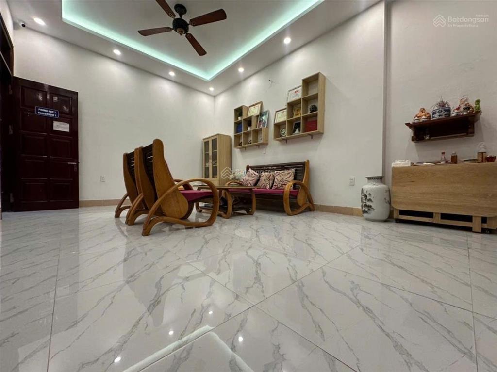 Phân lô nguyễn thị định  kinh doanh sầm uất  ô tô tránh dừng đỗ ngày đêm  6 tầng thang máy