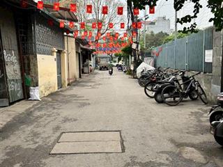 Bán nhà phố nhật chiêu ngõ thông tứ tung  gần phố  3 gác chạy vòng quanh  nhà đẹp ở luôn