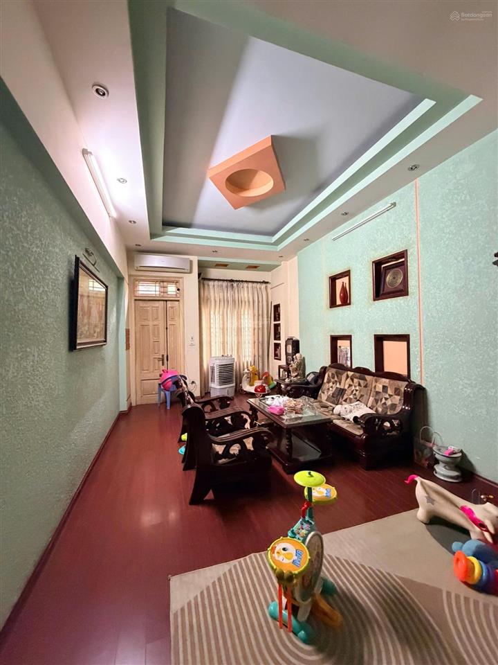 Chính chủ gửi bán nhà ba đình lô góc 2 mặt ngõ  gần văn cao  quần ngựa, ô tô vào nhà, kinh doanh