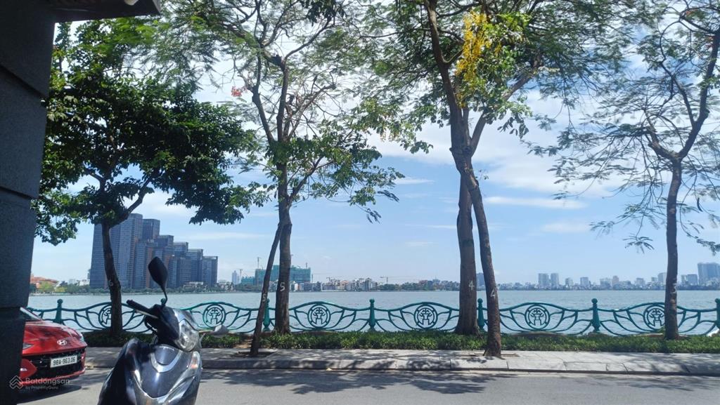 Phân lô quần ngựa  văn cao  ô tô tránh  kinh doanh  đi dạo hồ tây